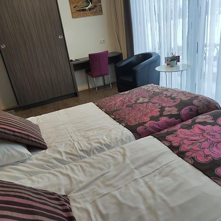 B&B Hotel De Vrije Vogel Elsloo  Экстерьер фото