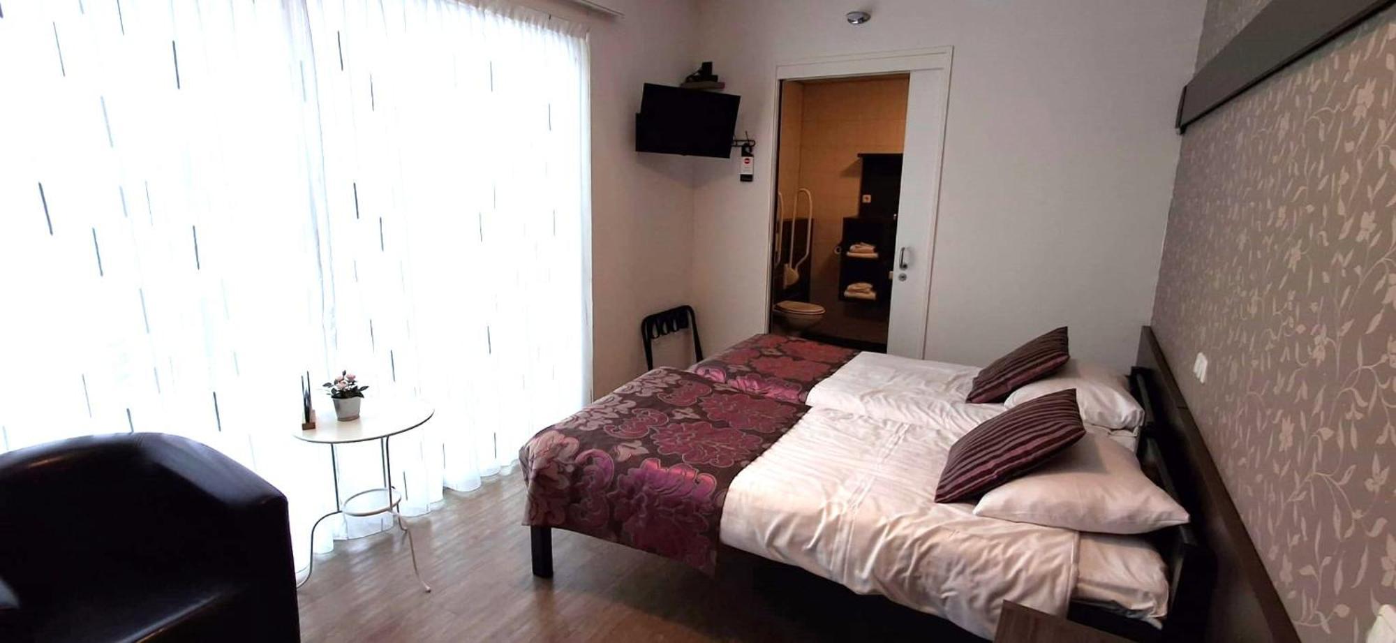 B&B Hotel De Vrije Vogel Elsloo  Экстерьер фото